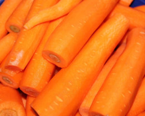 Морковь подготовлена для приготовления блюд из моркови